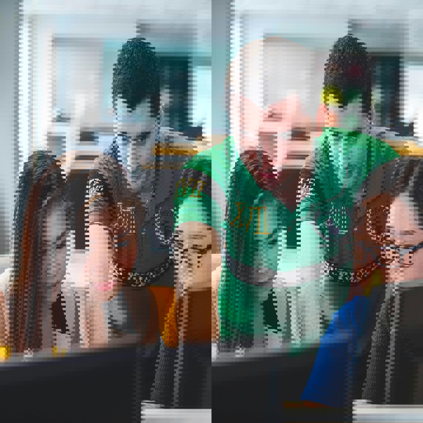 Mimi Thian T1bz9xpj2 Y Unsplash